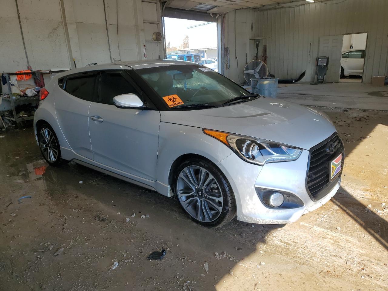 2016 Hyundai Veloster Turbo - zdjęcie 4