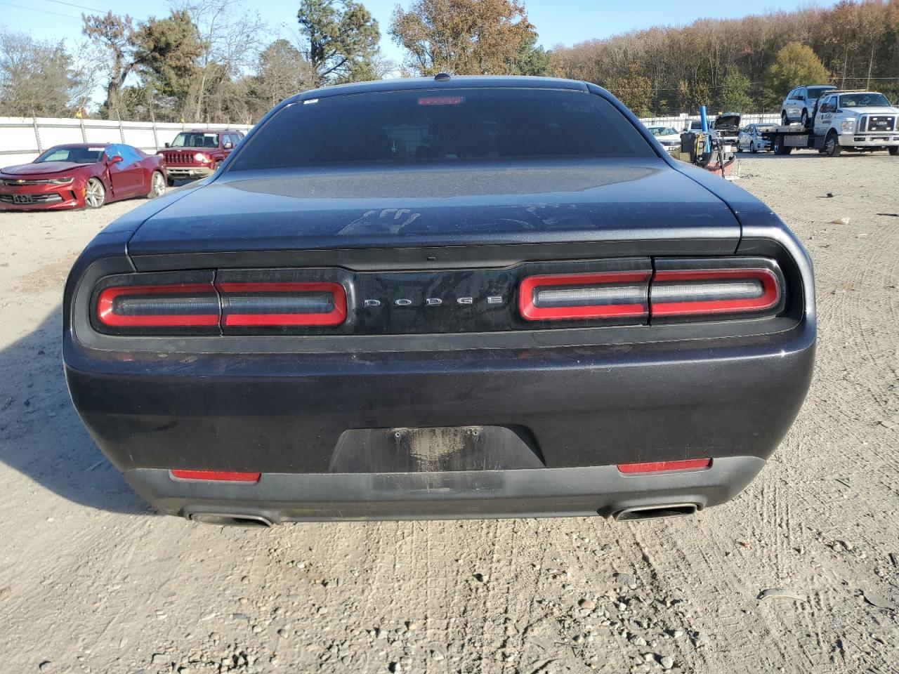 2017 Dodge Challenger Sxt - zdjęcie 6