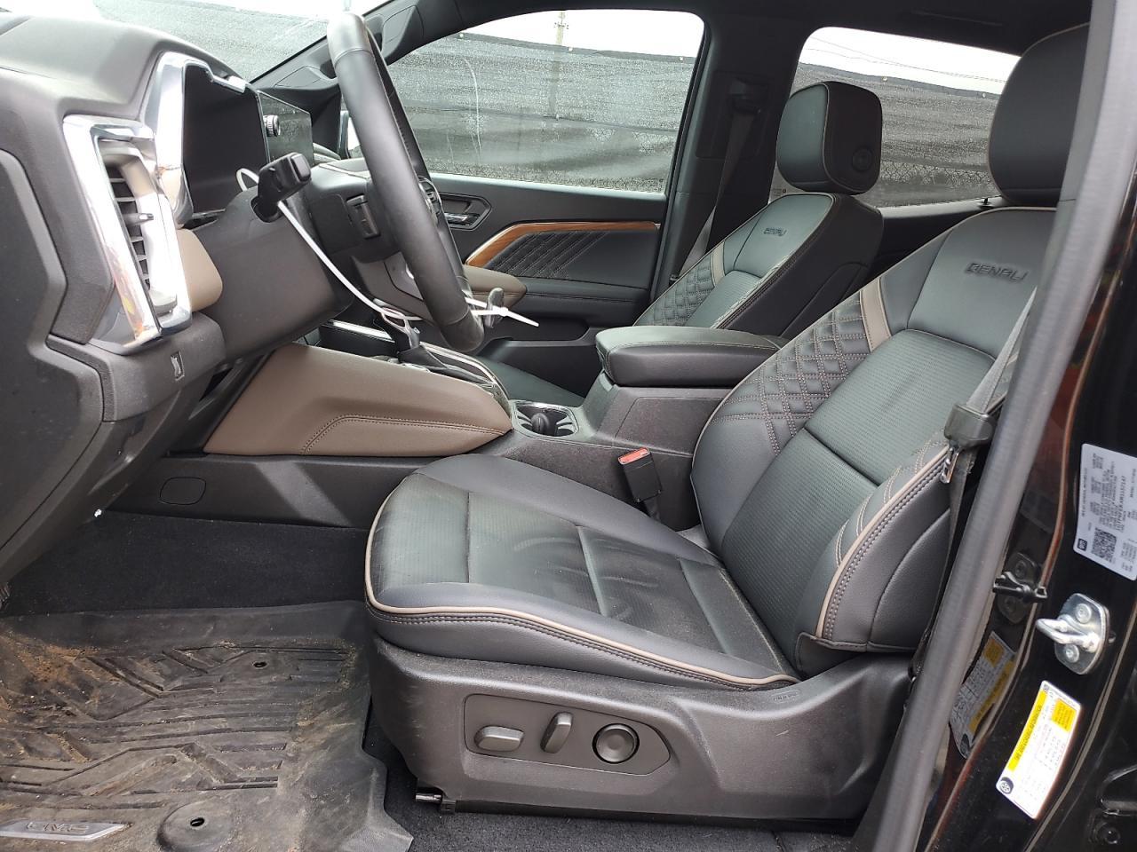 2024 GMC Canyon - zdjęcie 7