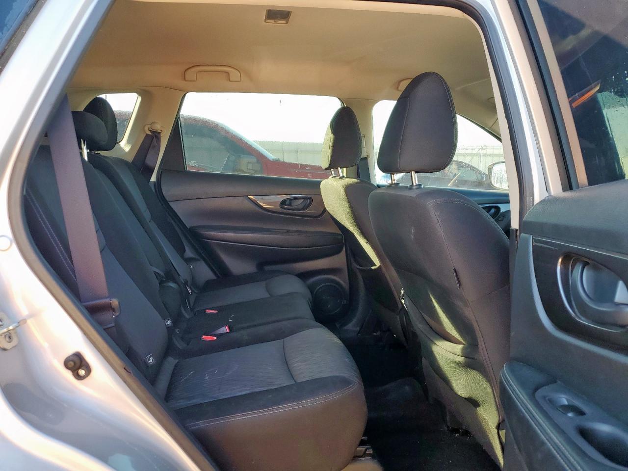 2020 Nissan Rogue S - zdjęcie 11