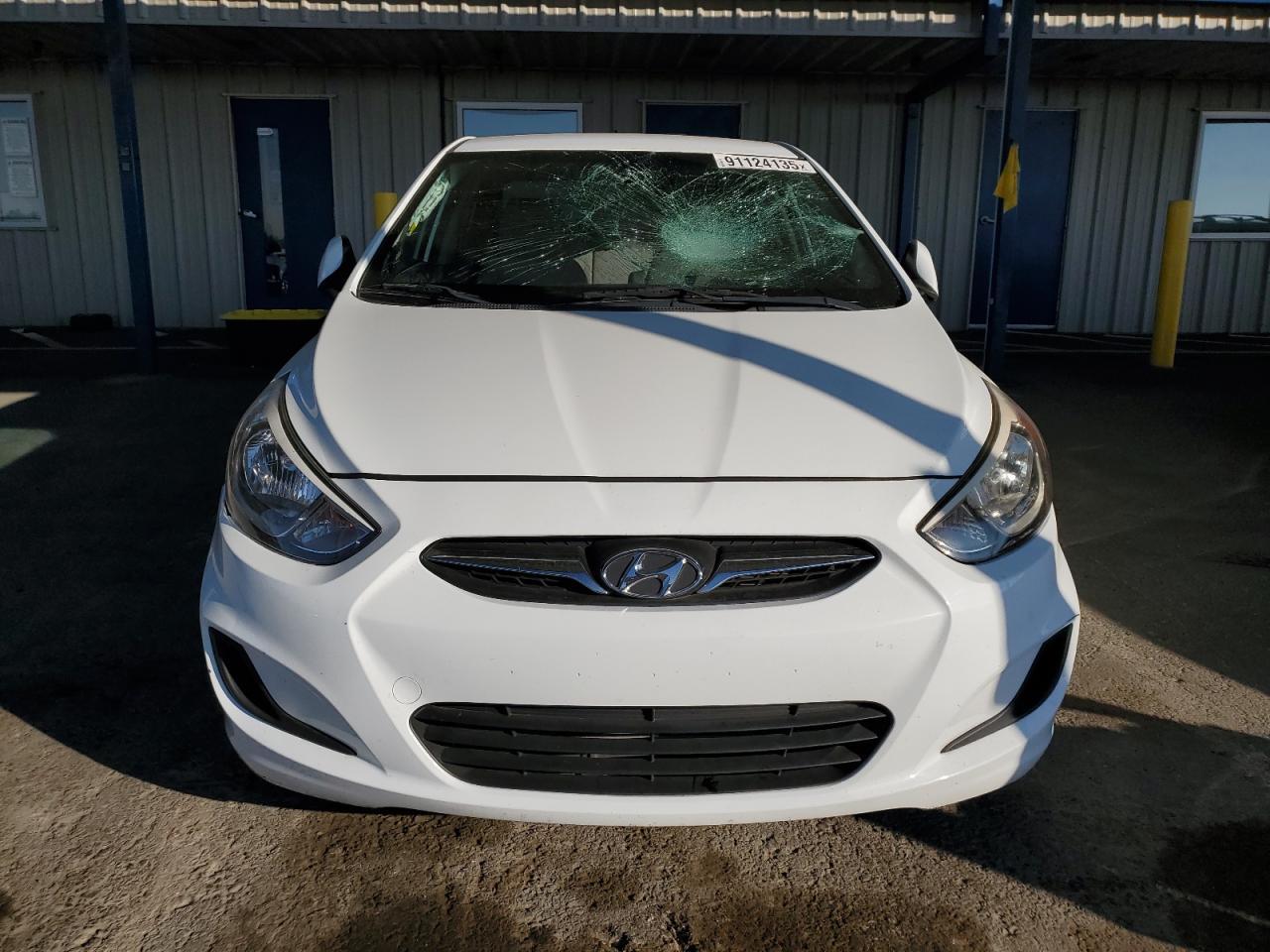 2017 Hyundai Accent - zdjęcie 5