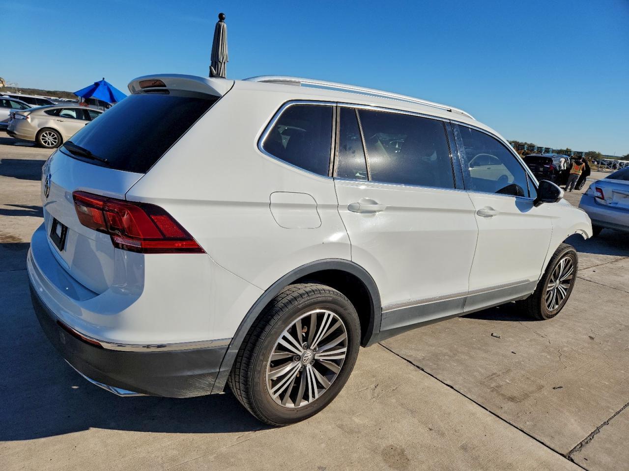 2018 Volkswagen Tiguan - zdjęcie 3