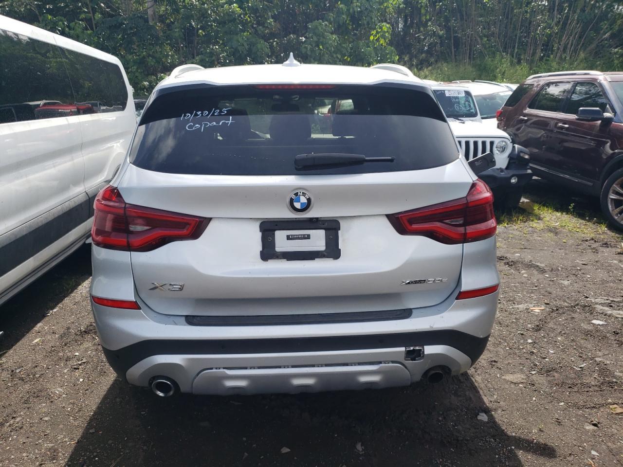 2021 BMW X3 xDrive30E - zdjęcie 6