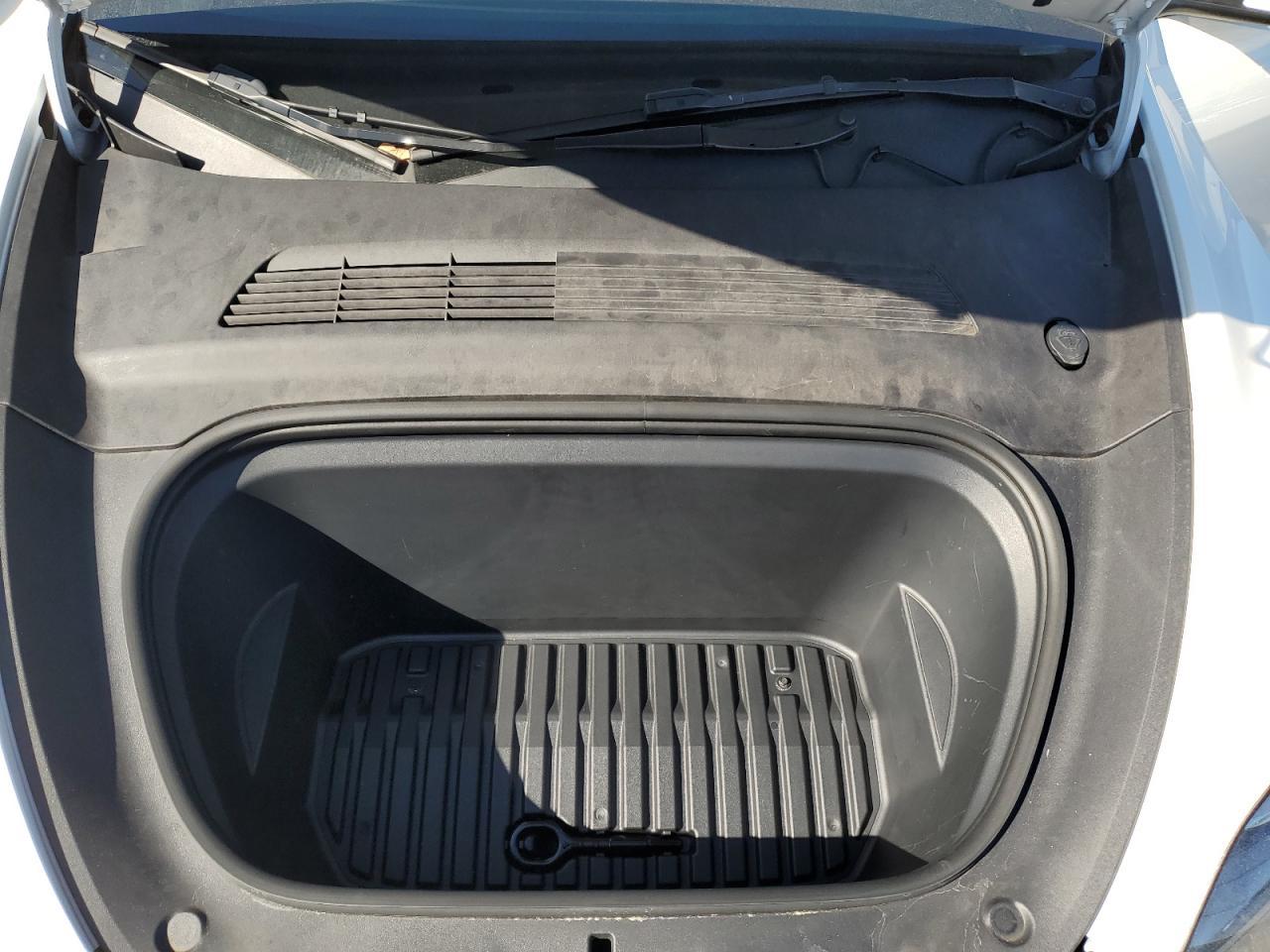 2023 Tesla Model Y - zdjęcie 12