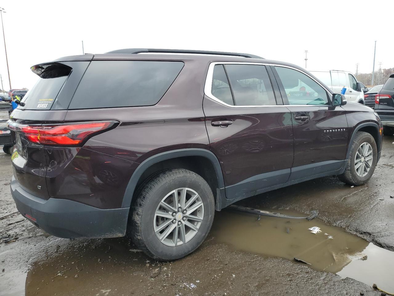 2022 Chevrolet Traverse Lt - zdjęcie 3