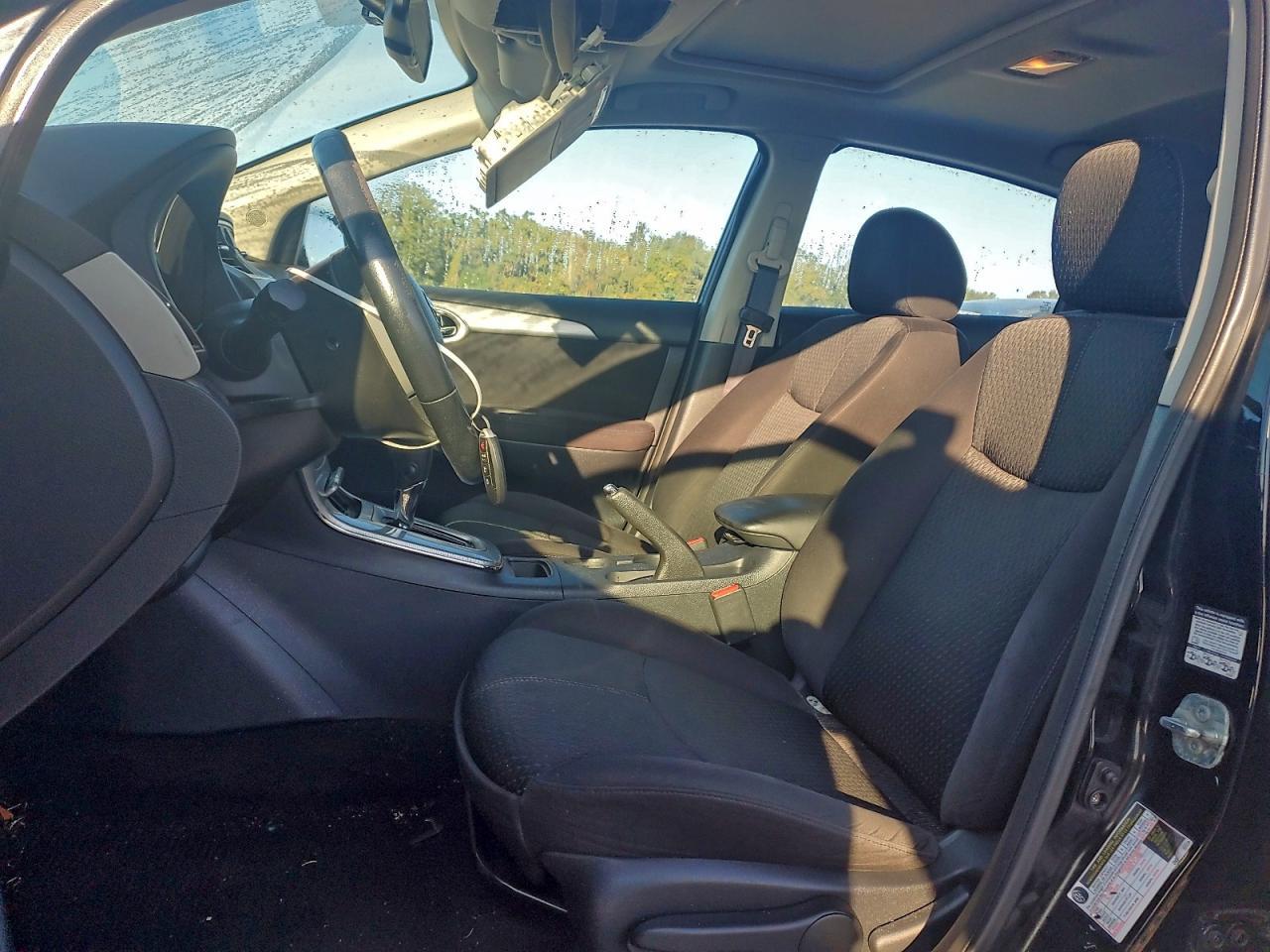 2014 Nissan Sentra - zdjęcie 7