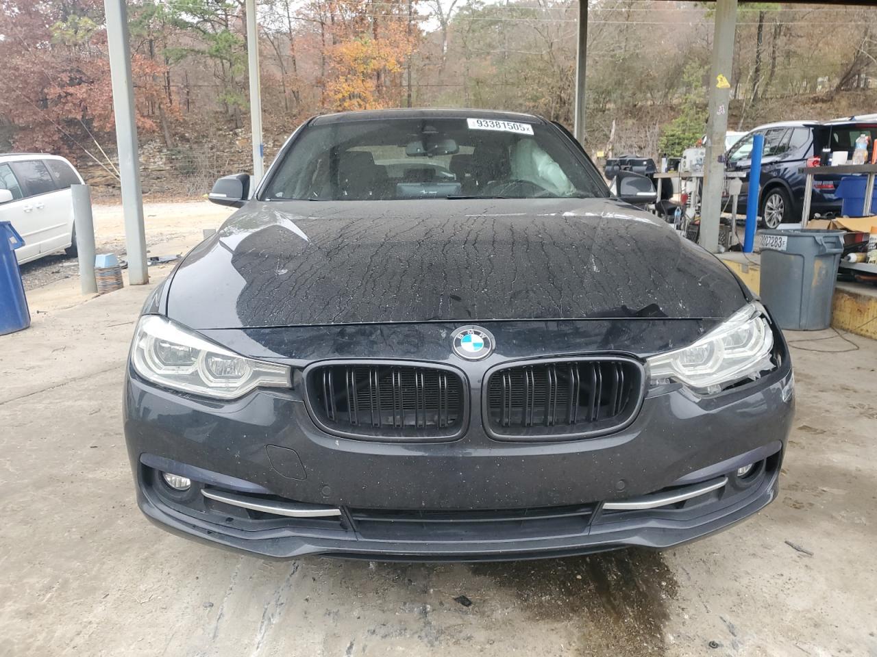 2018 BMW 330 I - zdjęcie 5