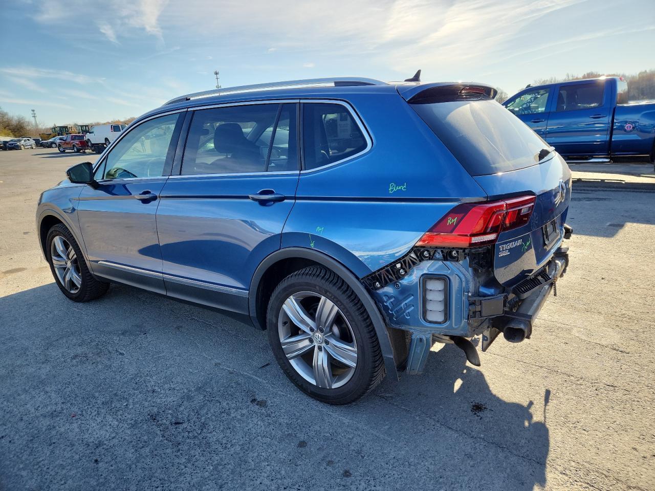 2019 Volkswagen Tiguan - zdjęcie 2