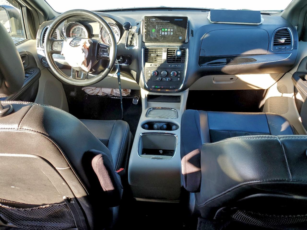 2017 Dodge Caravan - zdjęcie 8