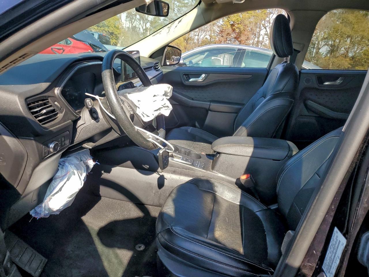 2020 Ford Escape - zdjęcie 7