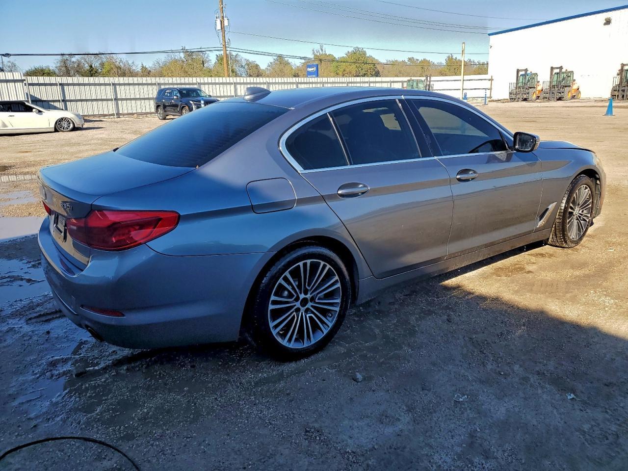 2019 BMW 530I xDrive Sport - zdjęcie 3