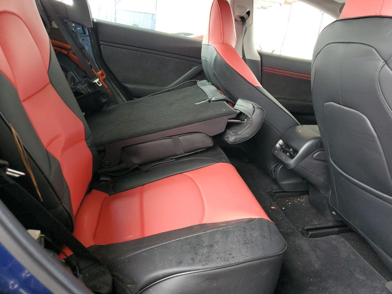 2019 Tesla Model 3 - zdjęcie 10