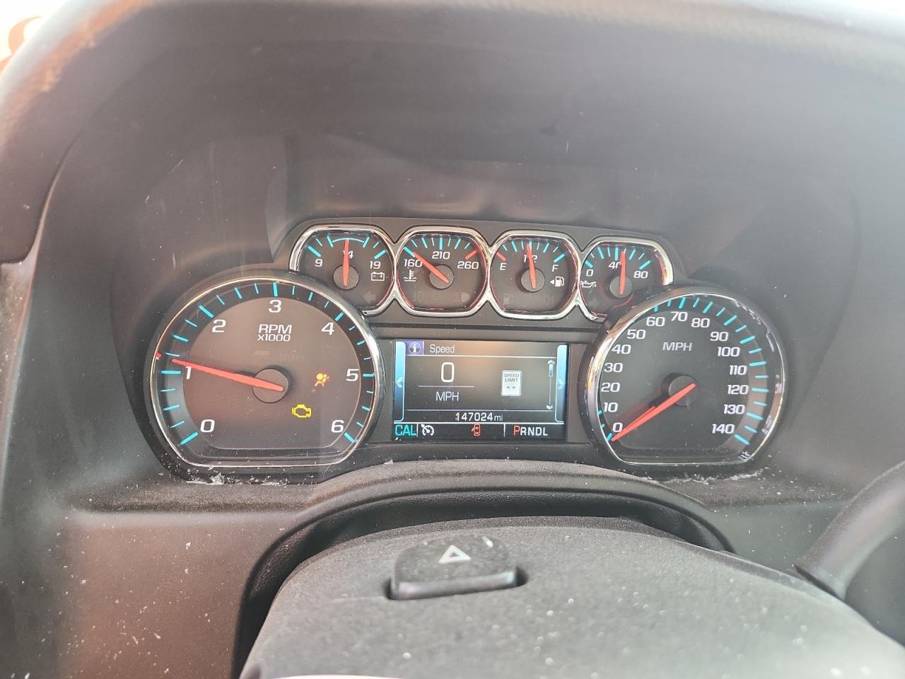 2018 Chevrolet Suburban C1500 Premier - zdjęcie 9