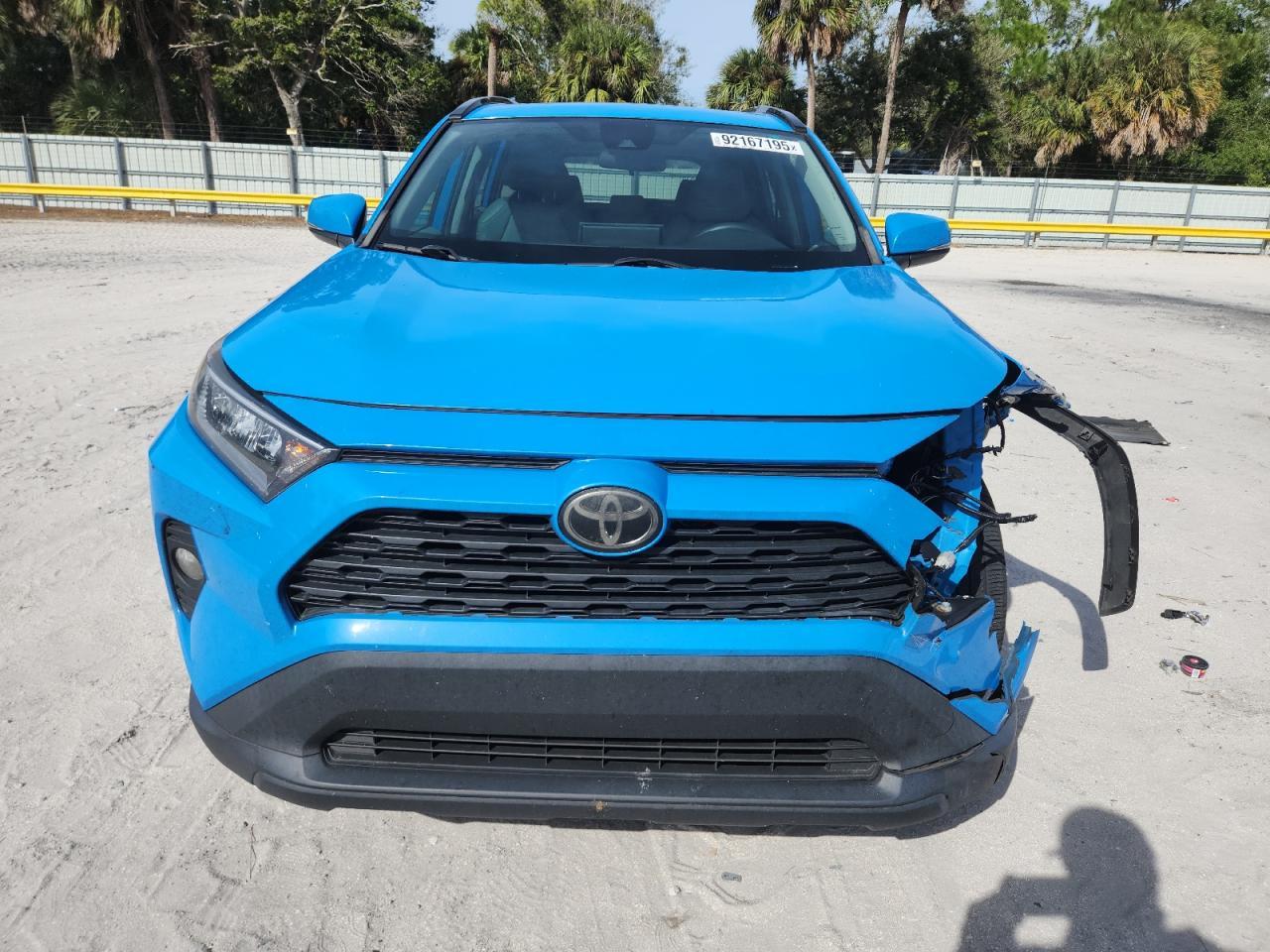 2021 Toyota RAV 4 - zdjęcie 5