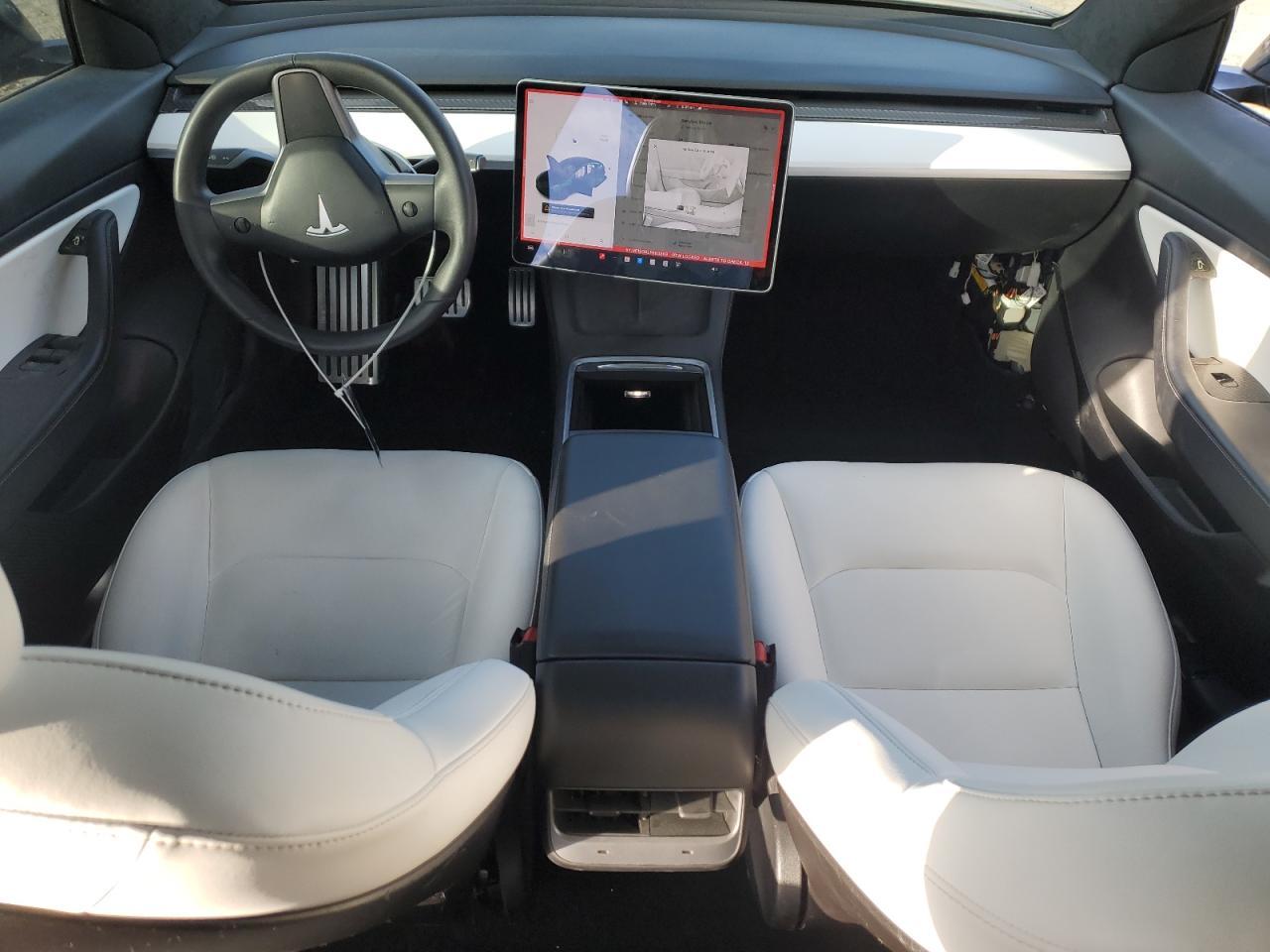 2020 Tesla Model 3 - zdjęcie 8