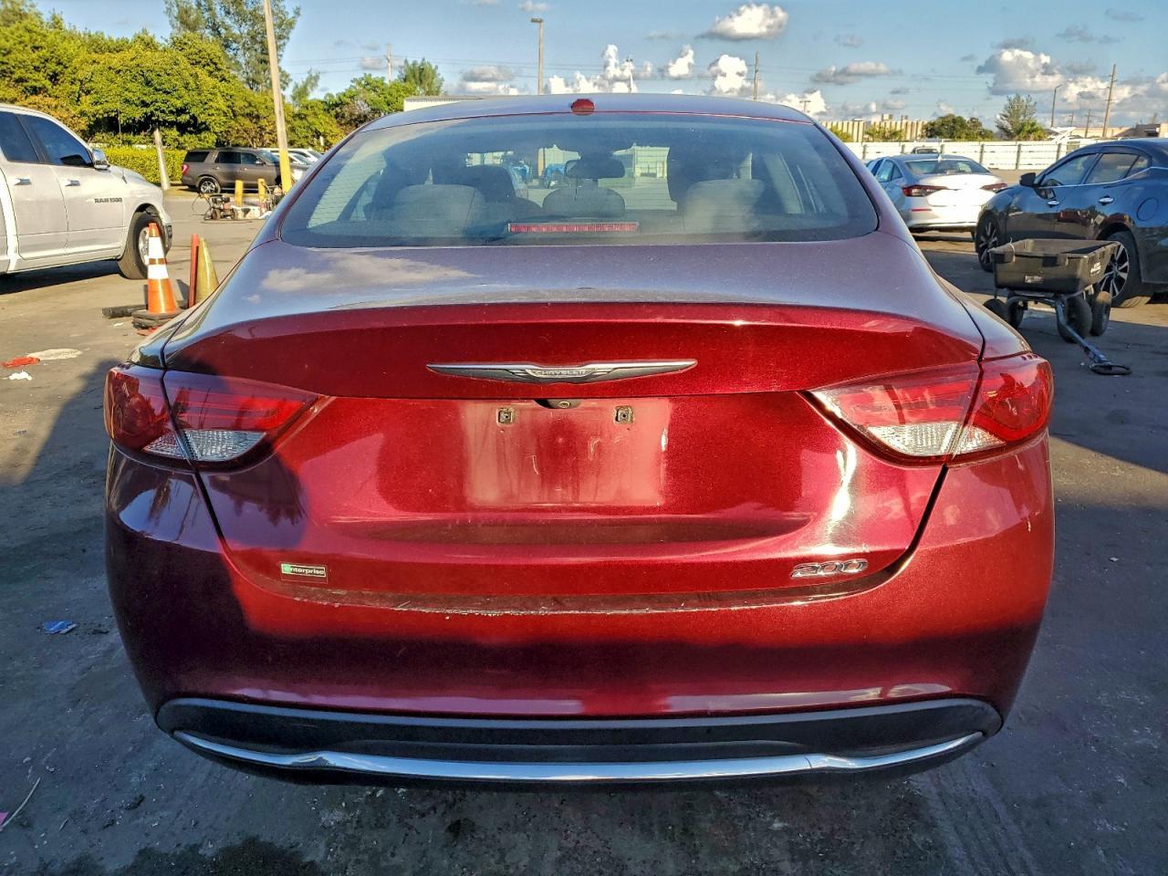 2015 Chrysler 200 - zdjęcie 6