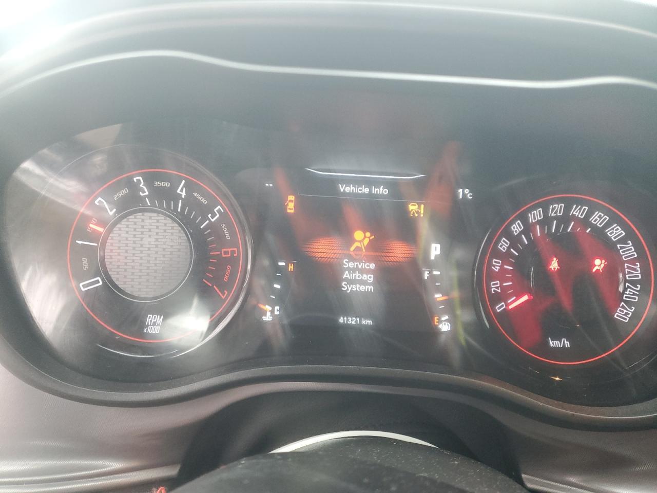 2023 Dodge Challenger - zdjęcie 9