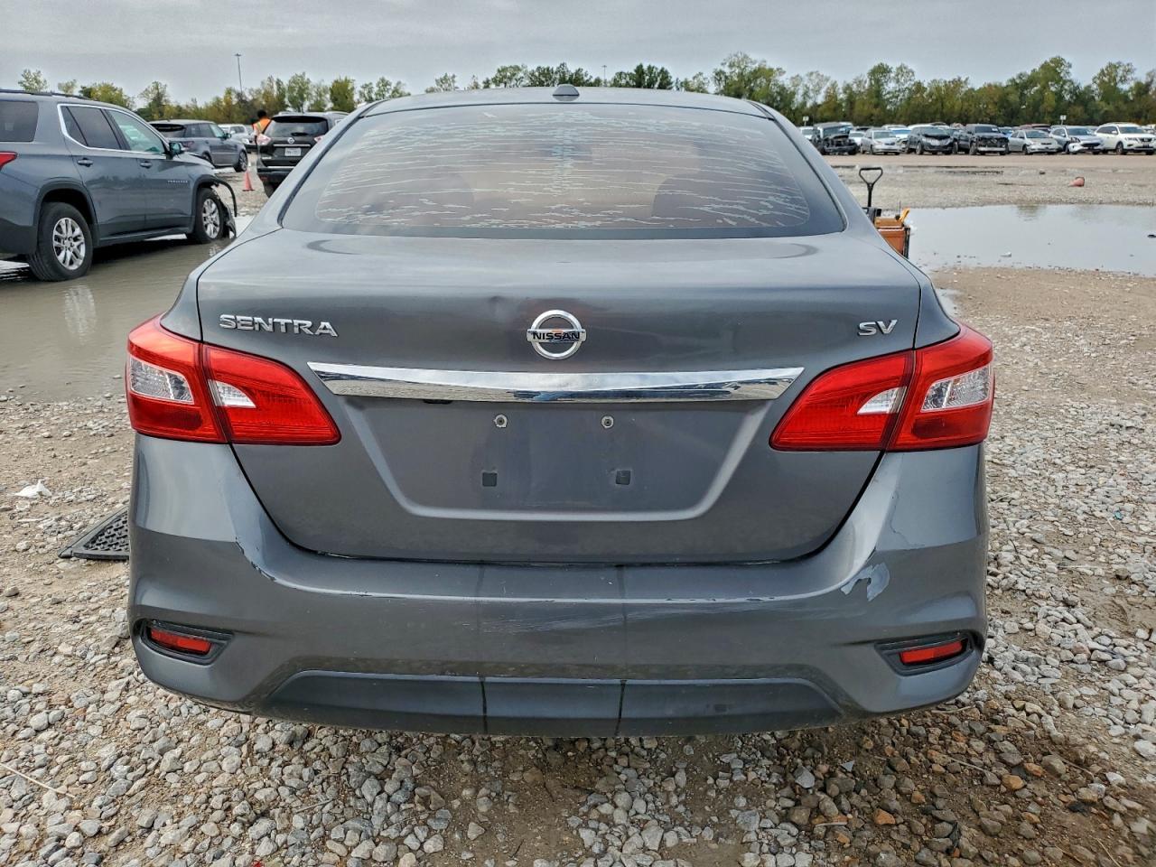 2017 Nissan Sentra S - zdjęcie 6