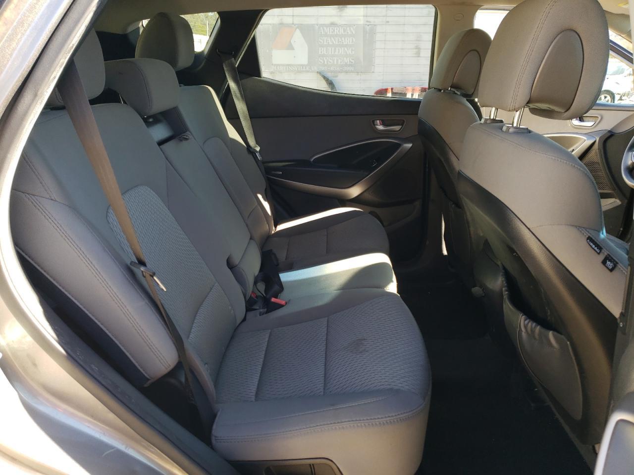 2016 Hyundai Santa Fe - zdjęcie 11