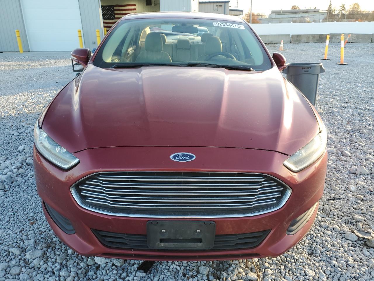 2014 Ford Fusion - zdjęcie 5