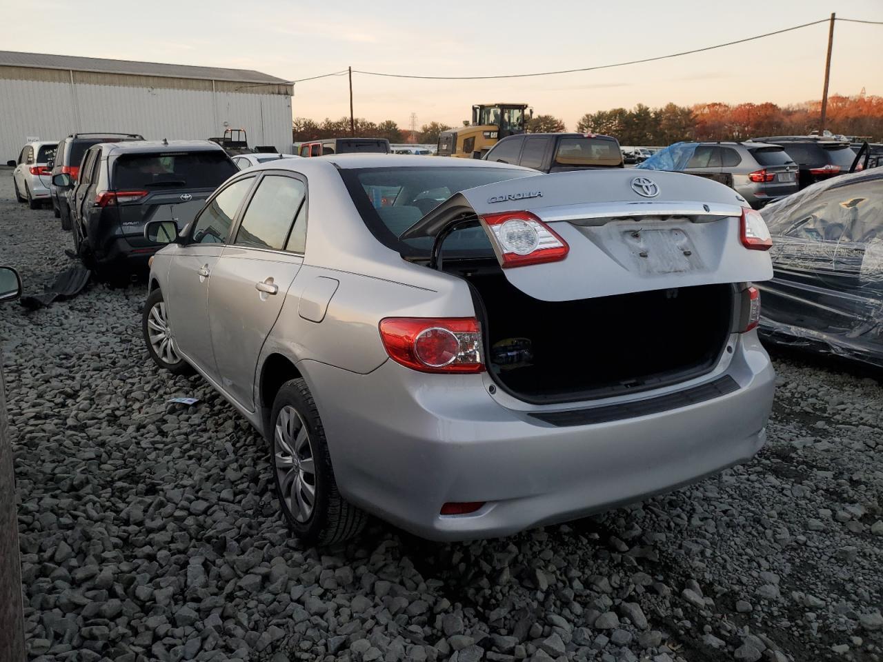 2013 Toyota Corolla Base - zdjęcie 2