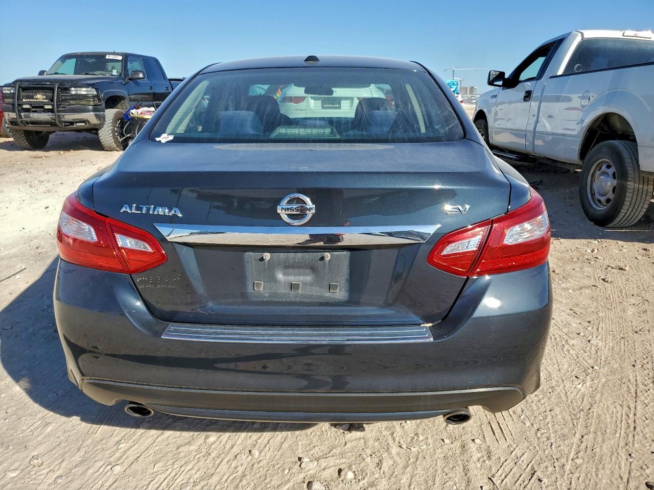 2017 Nissan Altima - zdjęcie 6