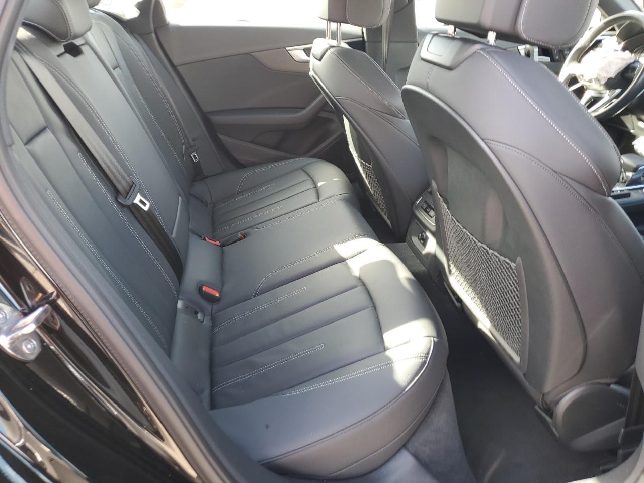 2024 Audi A4 Premium 45 - zdjęcie 10