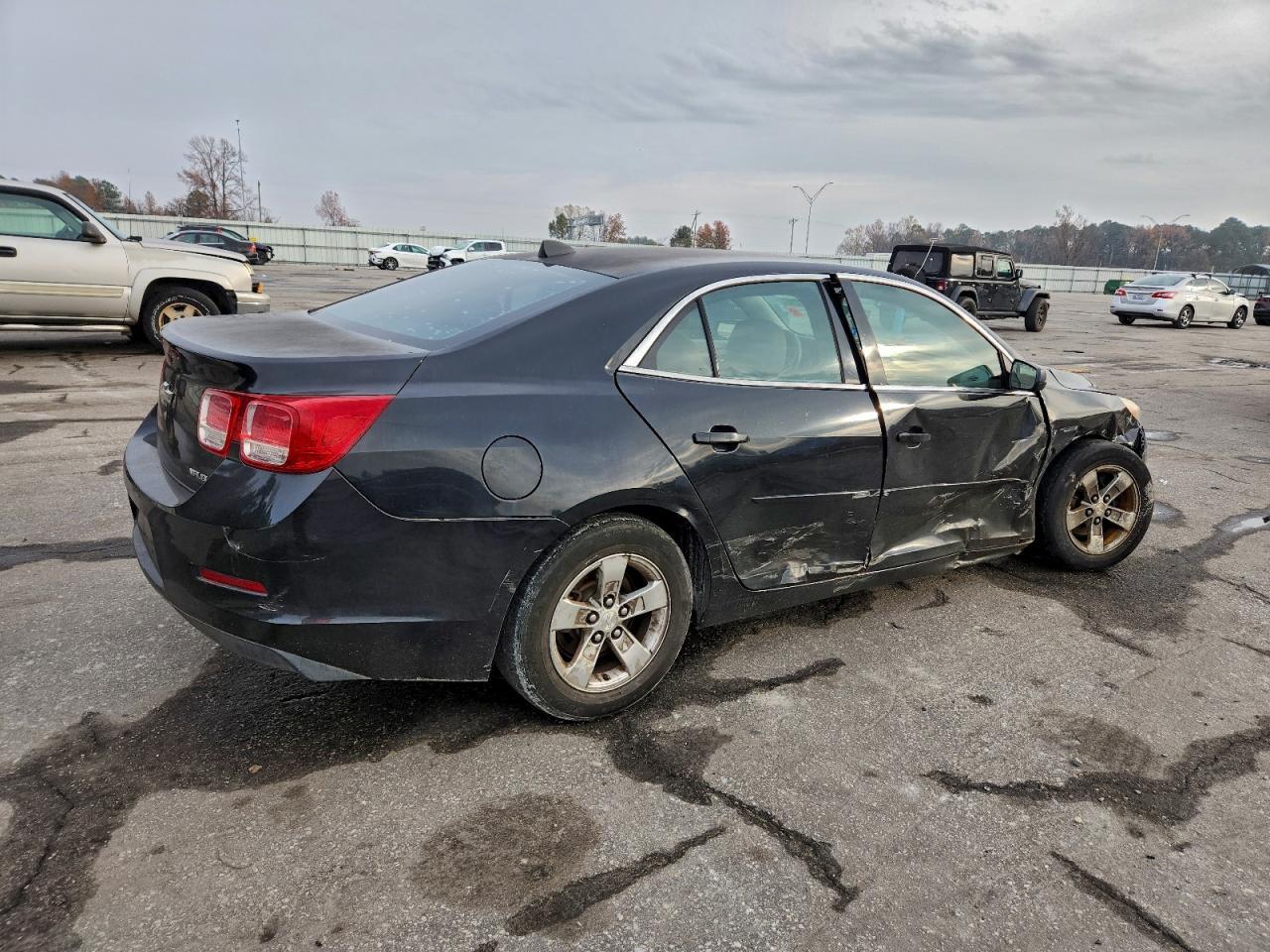 2013 Chevrolet Malibu Ls - zdjęcie 3