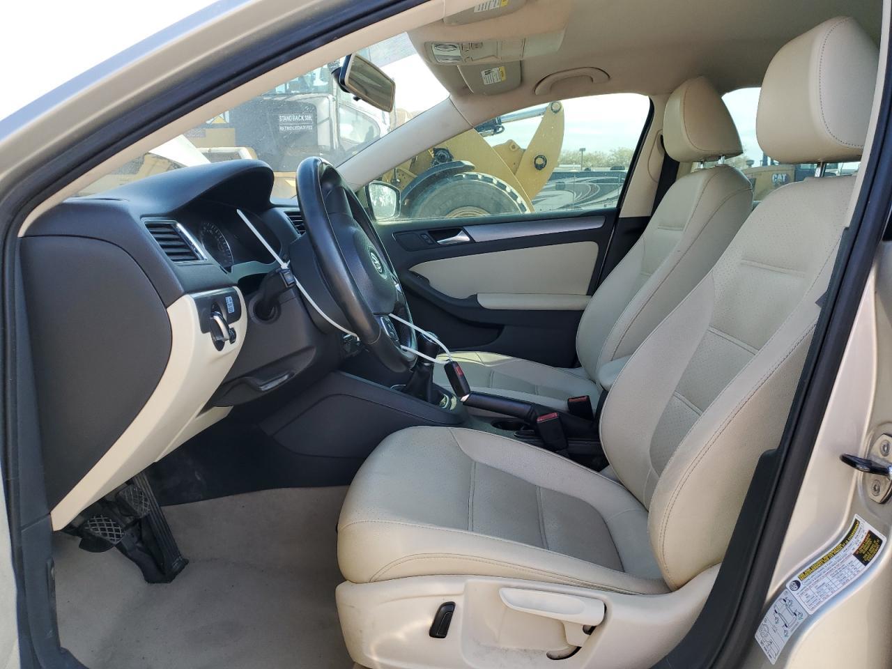 2013 Volkswagen Jetta - zdjęcie 7