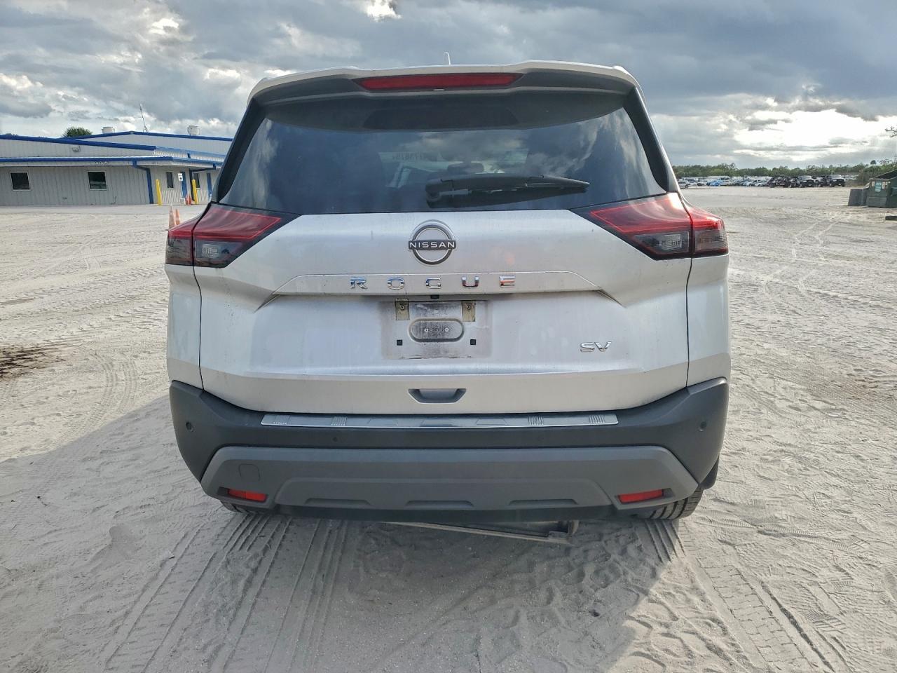 2023 Nissan Rogue Sv - zdjęcie 6