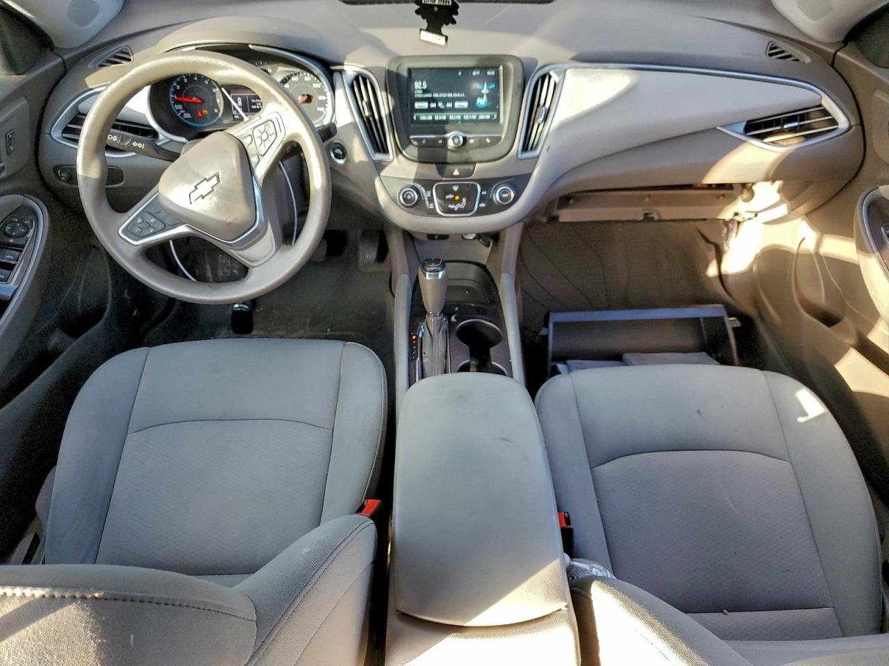 2018 Chevrolet Malibu Ls - zdjęcie 8