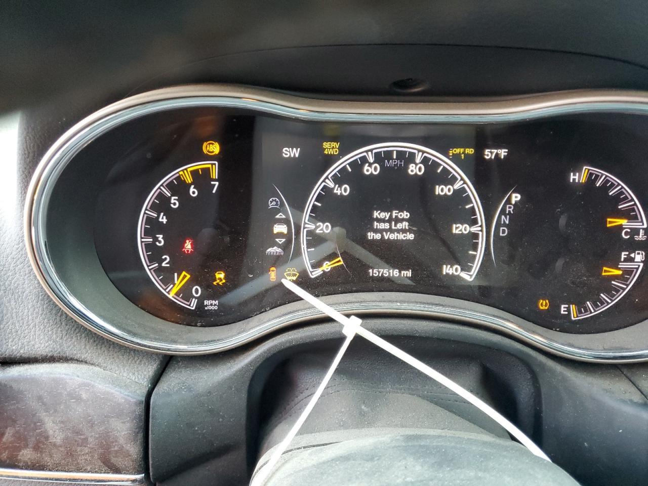 2016 Jeep Grand Cherokee - zdjęcie 9