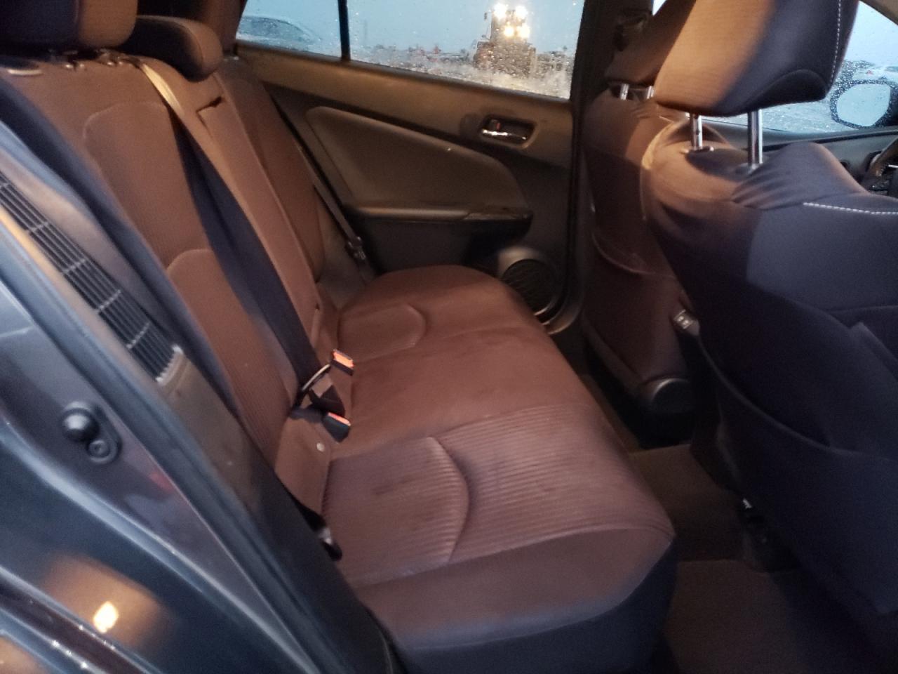 2021 Toyota Prius Prime Le - zdjęcie 10