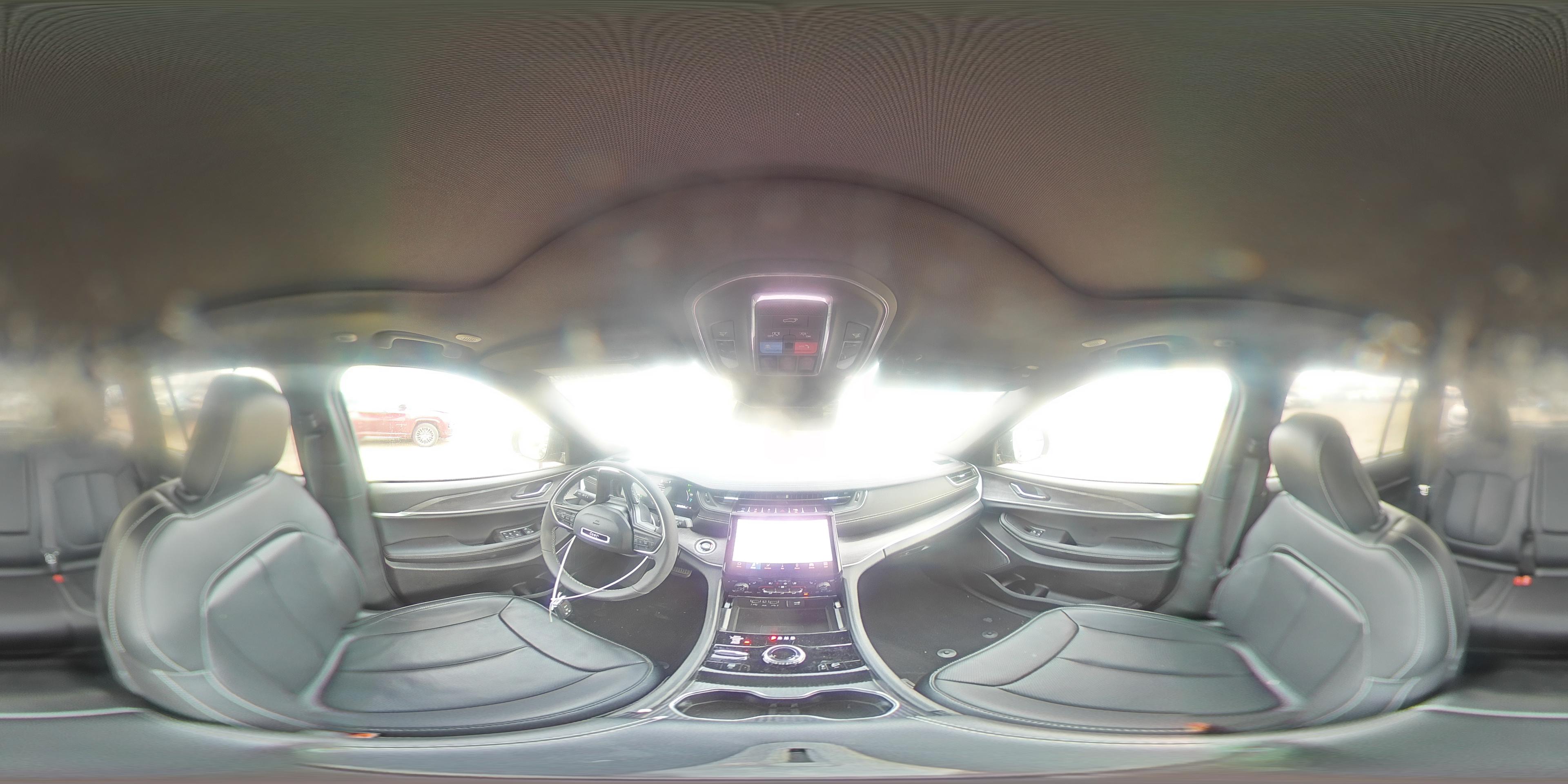 2025 Jeep Grand Cherokee 4Xe - zdjęcie 15