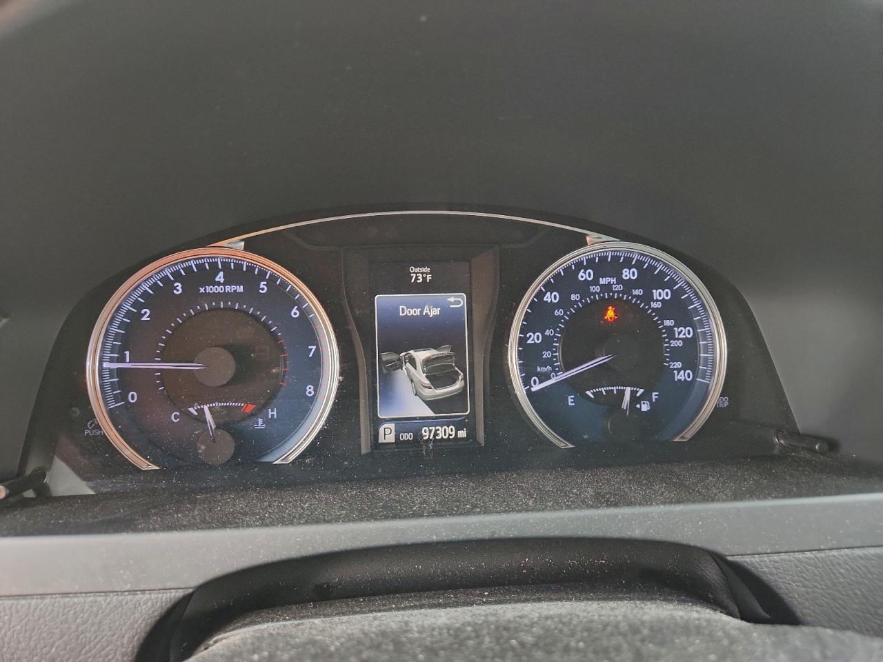 2016 Toyota Camry - zdjęcie 9