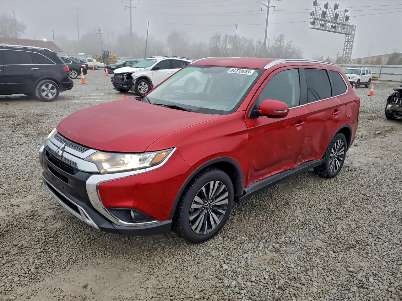 2019 Mitsubishi Outlander - zdjęcie główne