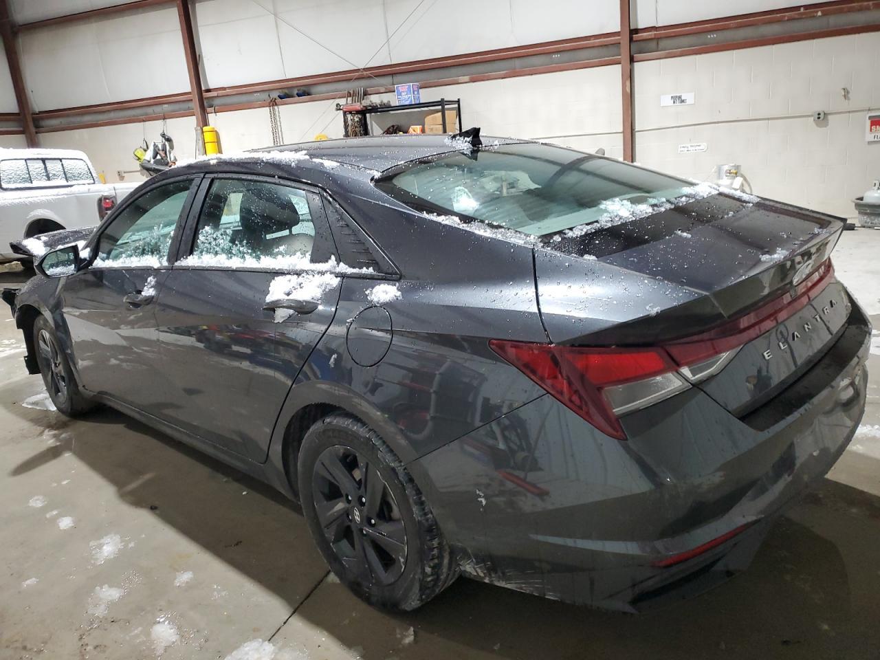 2022 Hyundai Elantra - zdjęcie 2