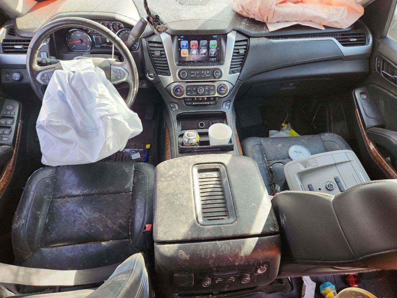 2018 Chevrolet Suburban C1500 Premier - zdjęcie 8