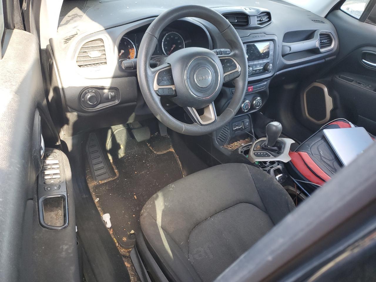 2015 Jeep Renegade Sport - zdjęcie 8