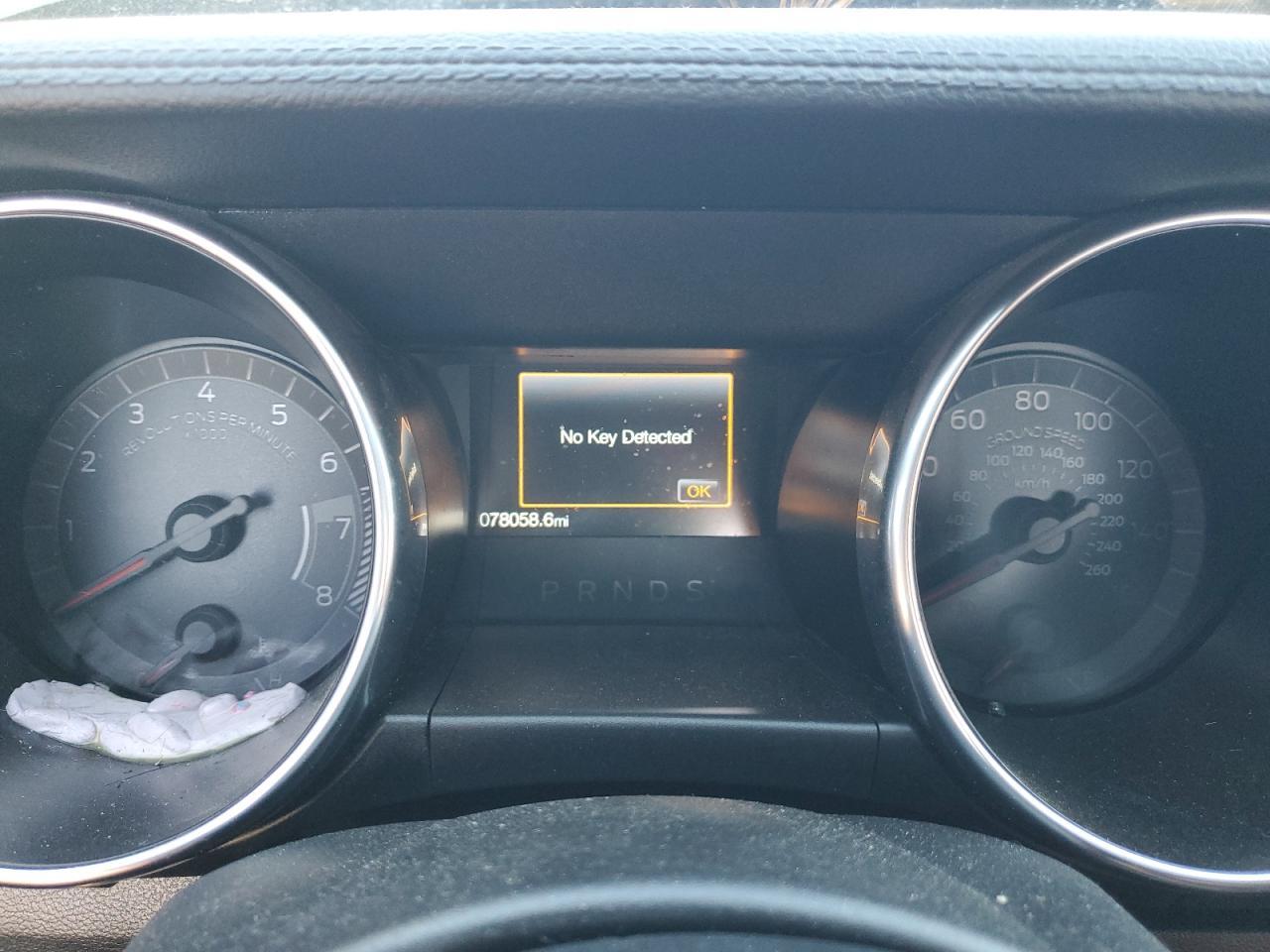 2021 Ford Mustang - zdjęcie 9