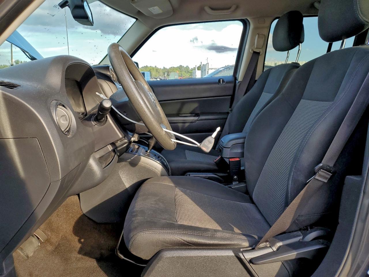 2015 Jeep Liberty (Patriot) - zdjęcie 7