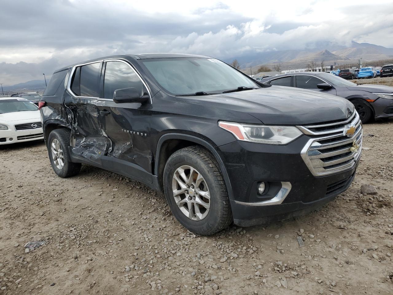 2018 Chevrolet Traverse Ls - zdjęcie 4