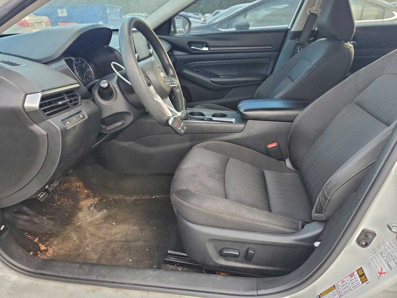 2024 Nissan Altima - zdjęcie 7