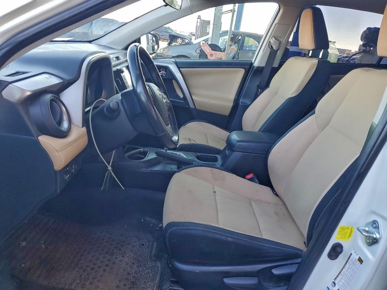 2016 Toyota RAV 4 - zdjęcie 7