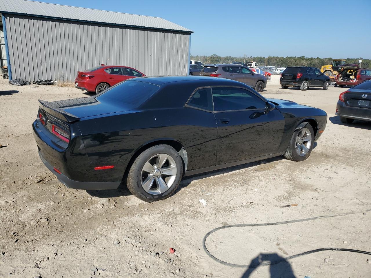 2016 Dodge Challenger Sxt - zdjęcie 3