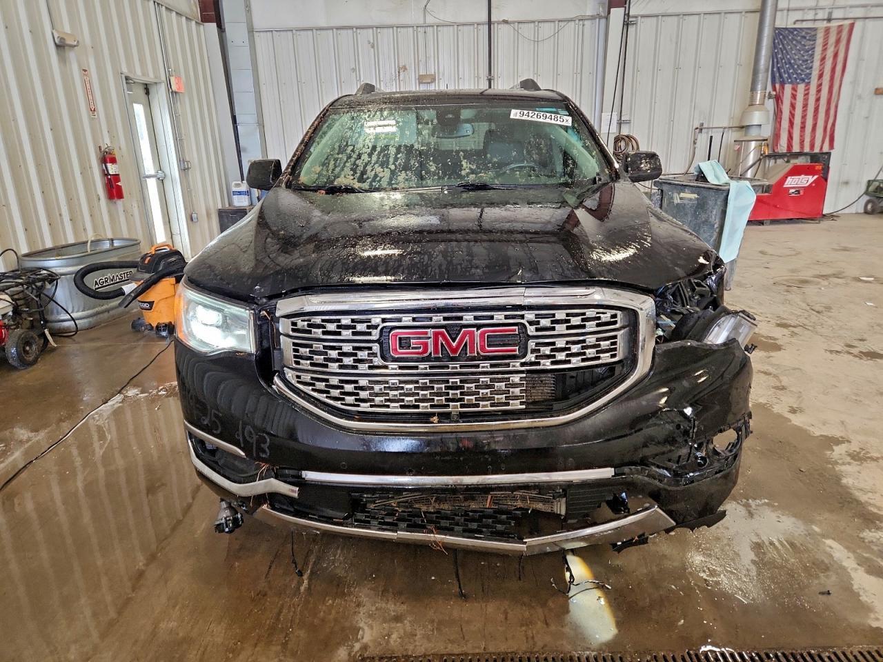 2018 GMC Acadia Denali - zdjęcie 5