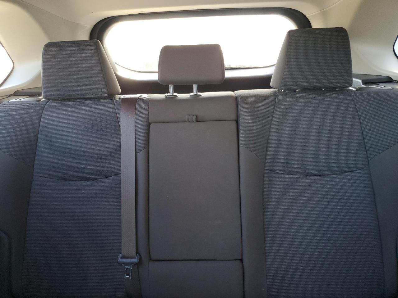 2019 Toyota RAV 4 - zdjęcie 10