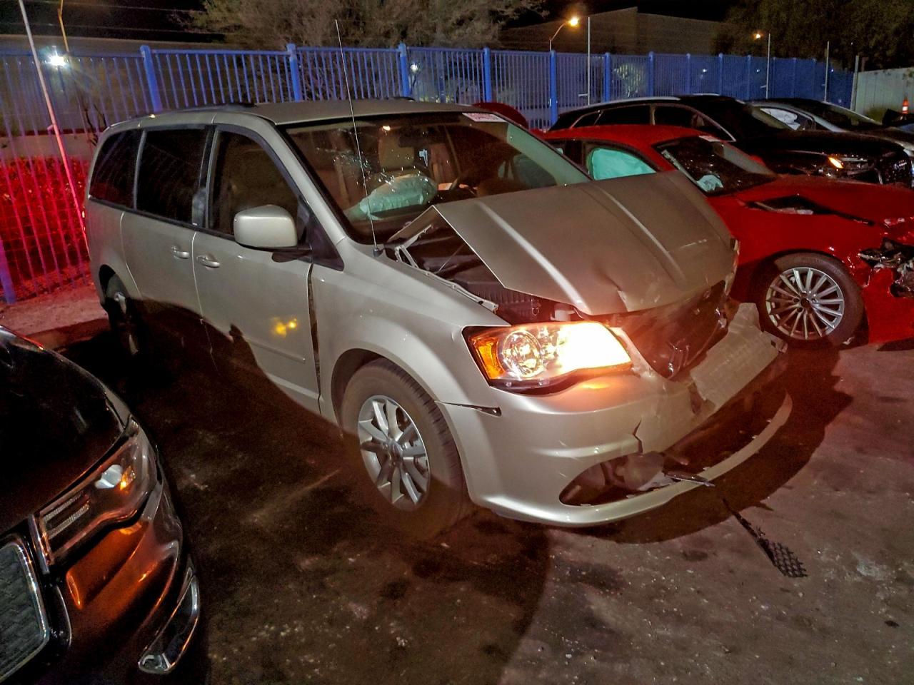 2014 Dodge Caravan - zdjęcie 4
