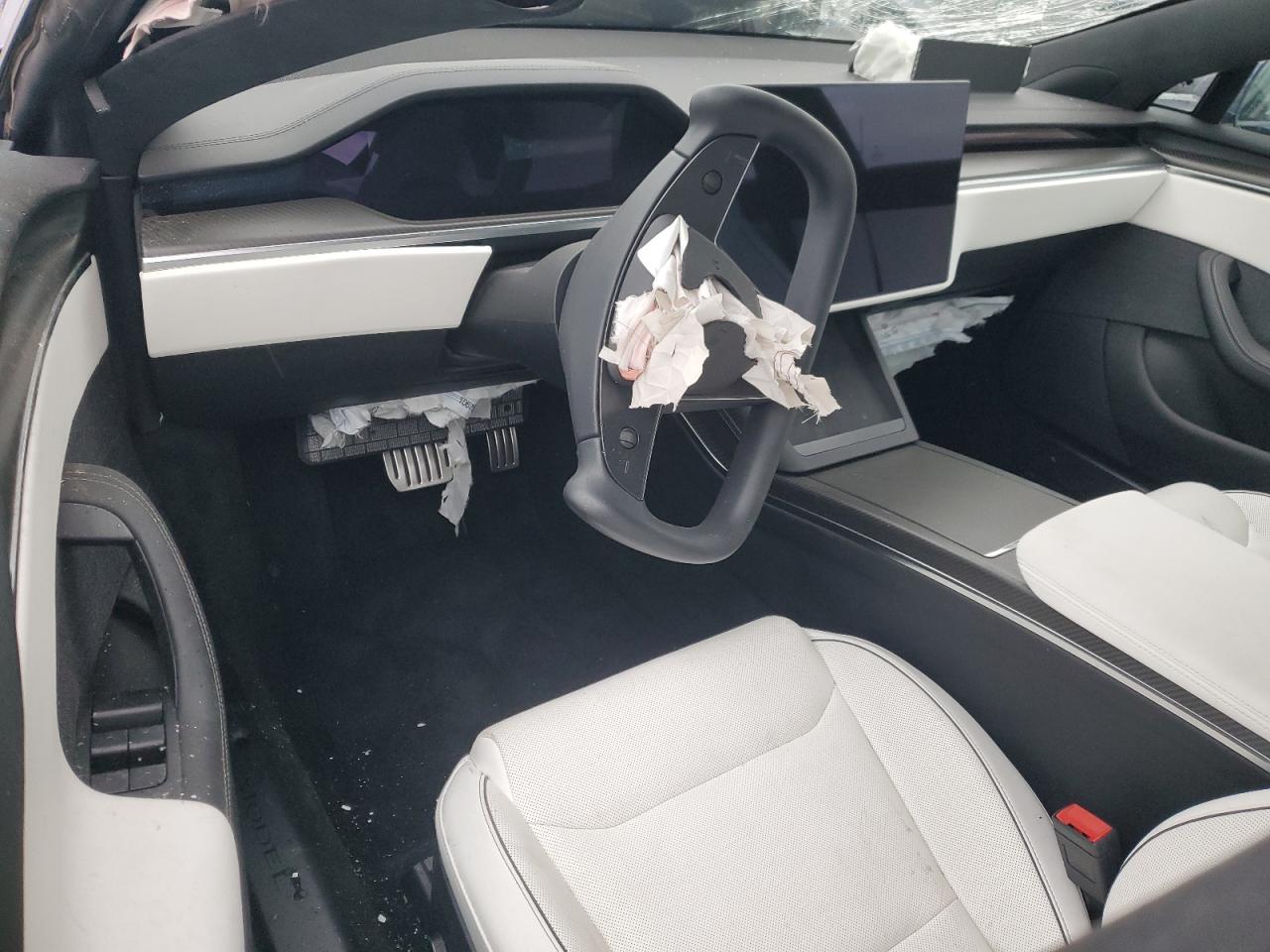 2023 Tesla Model S - zdjęcie 8