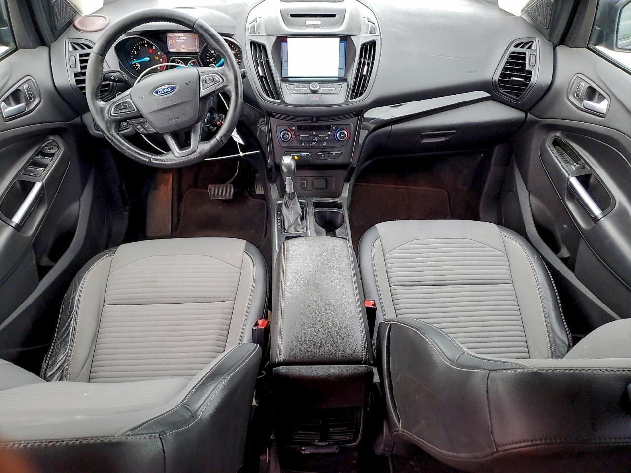 2017 Ford Escape - zdjęcie 8